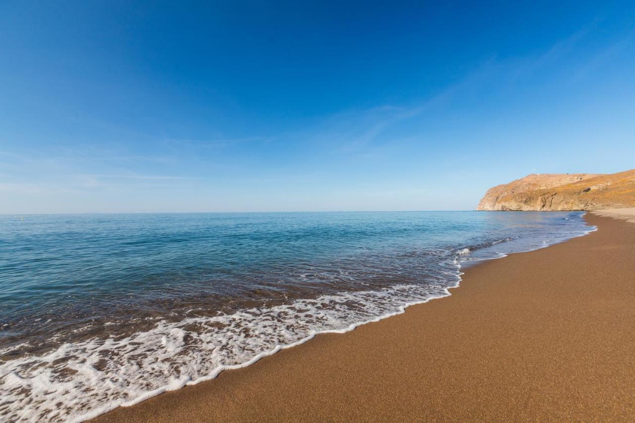 Aeolian Village Beach Resort Скала-Эресу Экстерьер фото