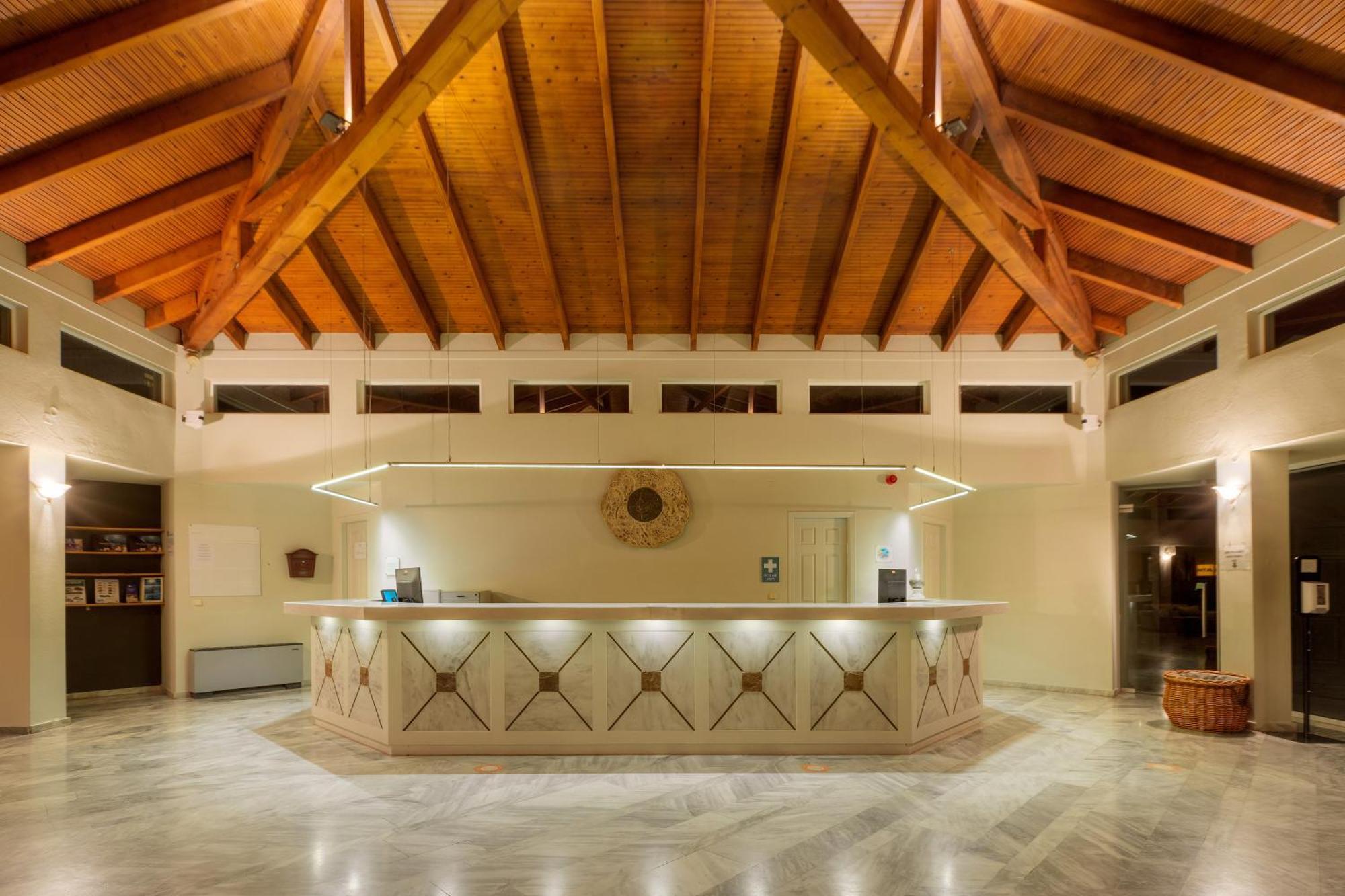 Aeolian Village Beach Resort Скала-Эресу Экстерьер фото