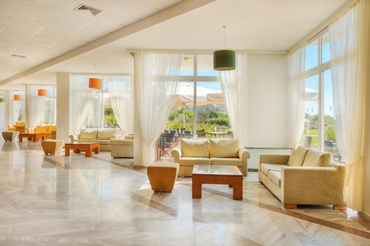 Aeolian Village Beach Resort Скала-Эресу Экстерьер фото