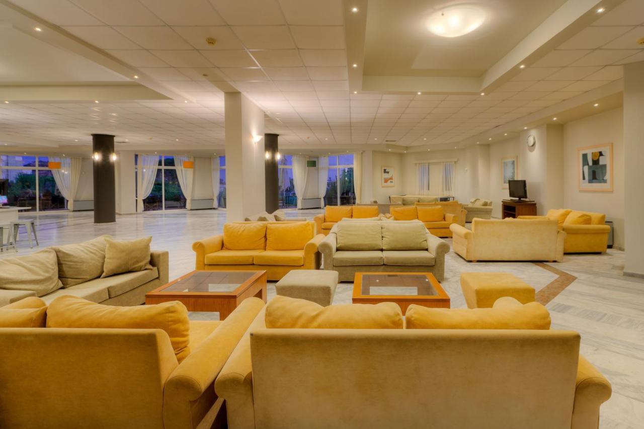 Aeolian Village Beach Resort Скала-Эресу Экстерьер фото