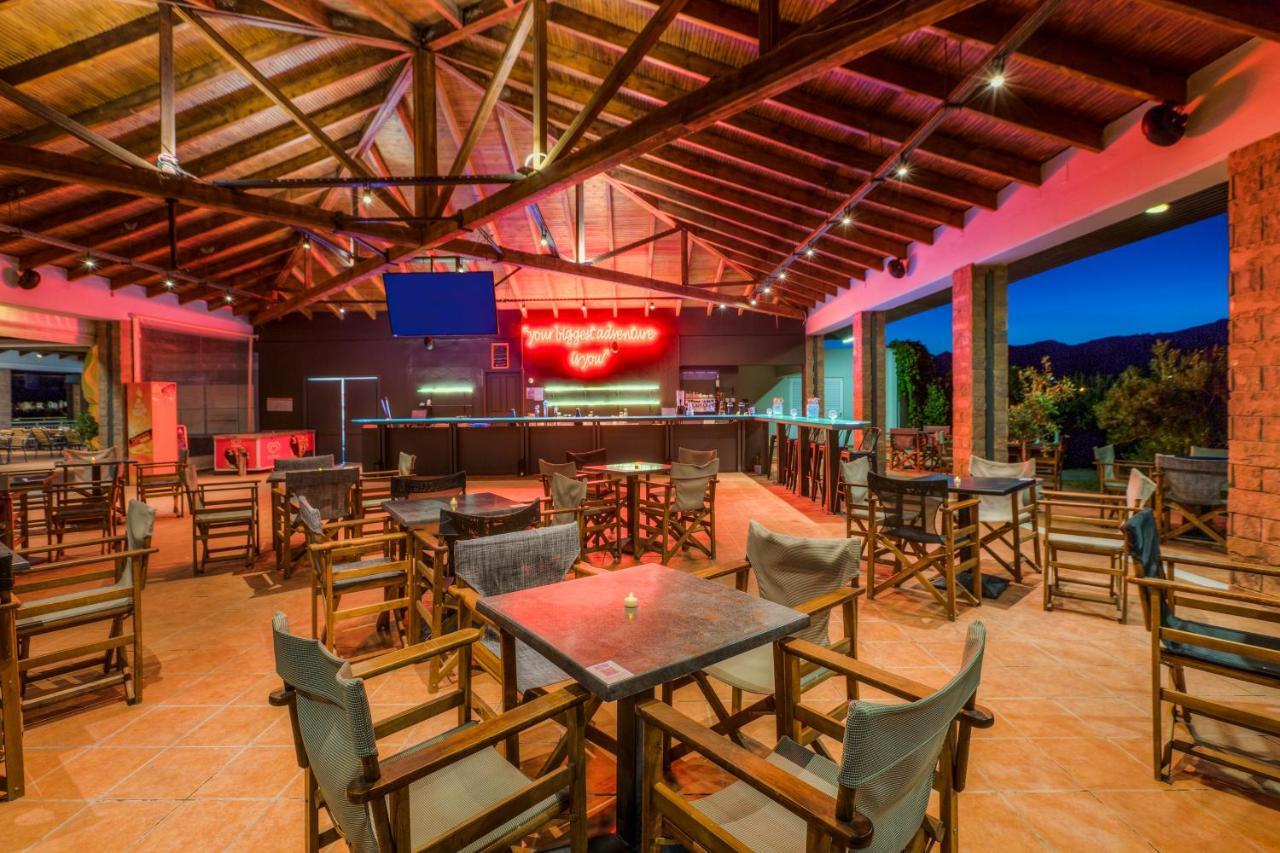 Aeolian Village Beach Resort Скала-Эресу Экстерьер фото