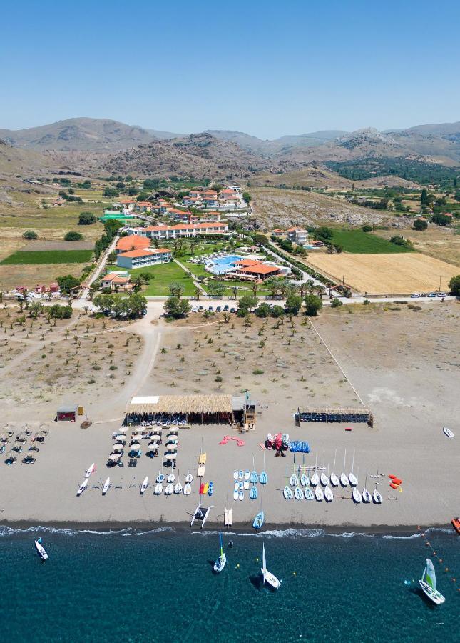 Aeolian Village Beach Resort Скала-Эресу Экстерьер фото