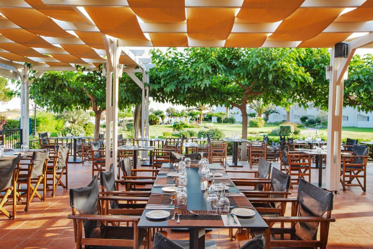 Aeolian Village Beach Resort Скала-Эресу Экстерьер фото